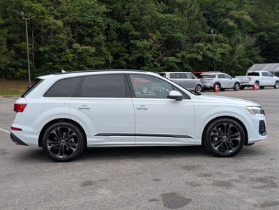 2025 Audi Q7 Premium Plus