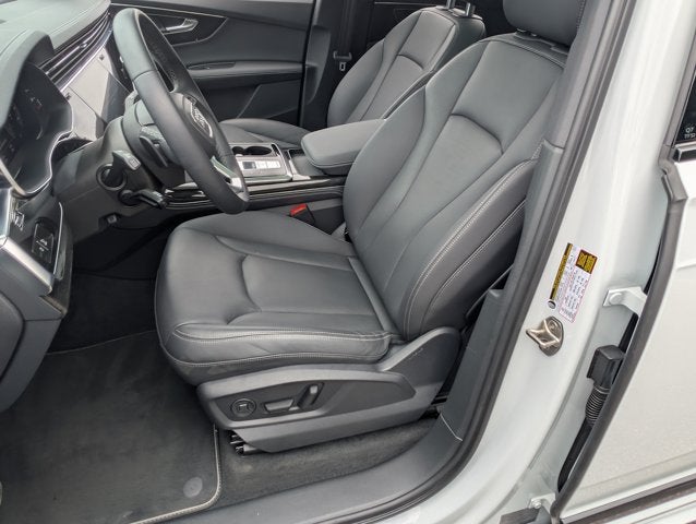 2025 Audi Q7 Premium Plus