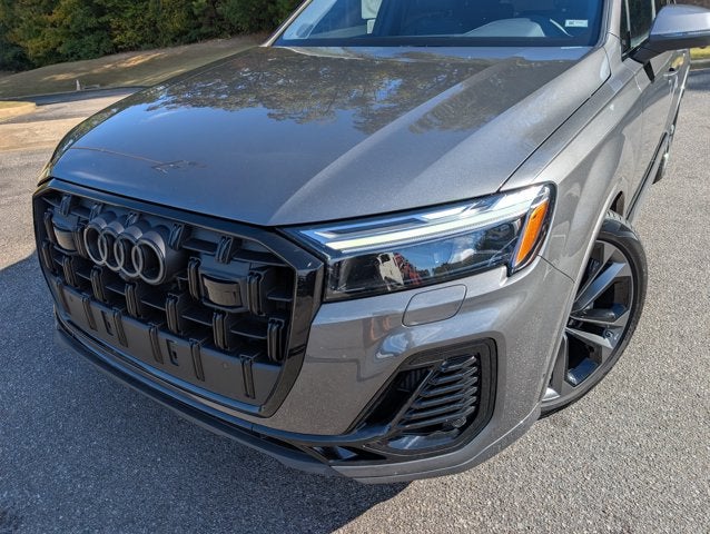 2026 Audi Q7 Premium Plus
