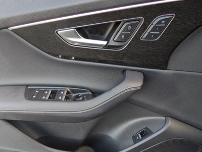 2026 Audi Q7 Premium Plus