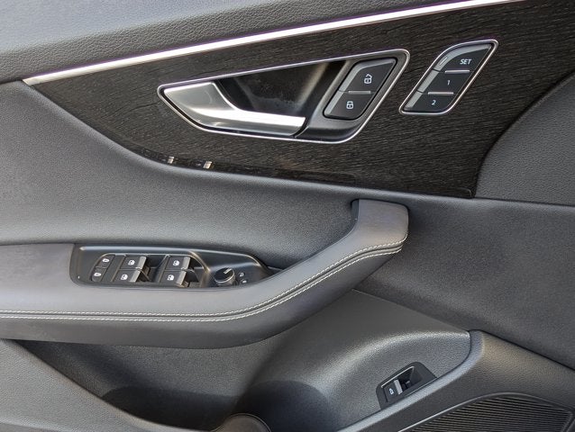 2026 Audi Q7 Premium Plus
