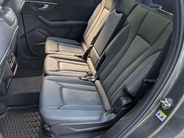 2026 Audi Q7 Premium Plus
