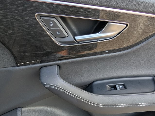 2026 Audi Q7 Premium Plus