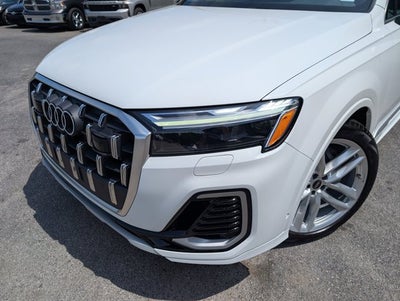 2025 Audi Q7 Premium Plus