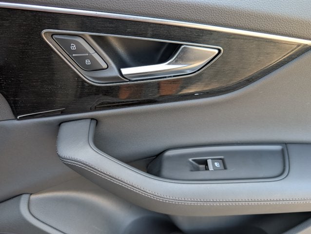 2023 Audi Q7 Premium Plus