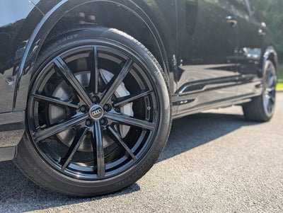 2023 Audi Q7 Premium Plus