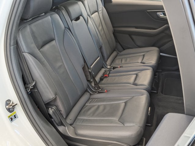 2022 Audi Q7 Premium Plus