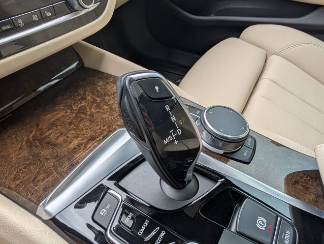 2019 BMW 5 Series 530i