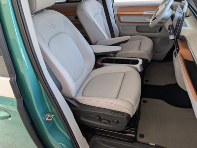 2025 Volkswagen ID. Buzz Pro S Plus