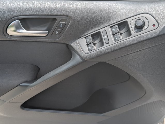 2018 Volkswagen Tiguan Limited 2.0T FWD