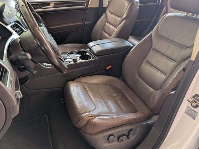2014 Volkswagen Touareg Exec