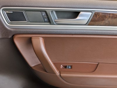 2014 Volkswagen Touareg Exec