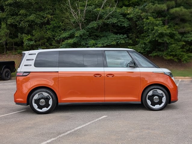 2025 Volkswagen ID. Buzz Pro S Plus