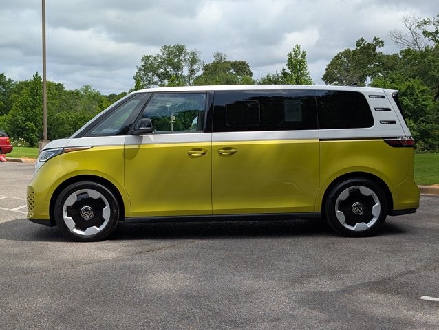 2025 Volkswagen ID. Buzz Pro S Plus