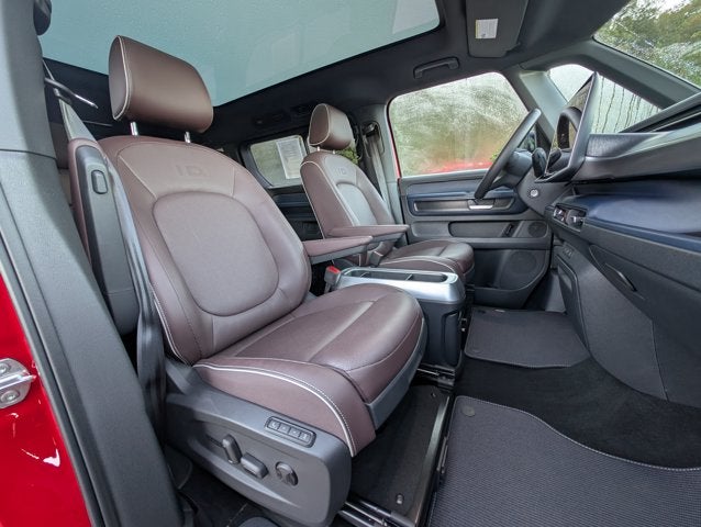2025 Volkswagen ID. Buzz Pro S Plus