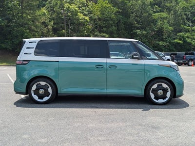 2025 Volkswagen ID. Buzz Pro S Plus