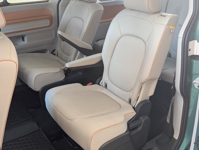 2025 Volkswagen ID. Buzz Pro S Plus