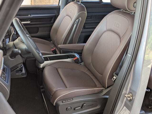 2025 Volkswagen ID. Buzz Pro S Plus