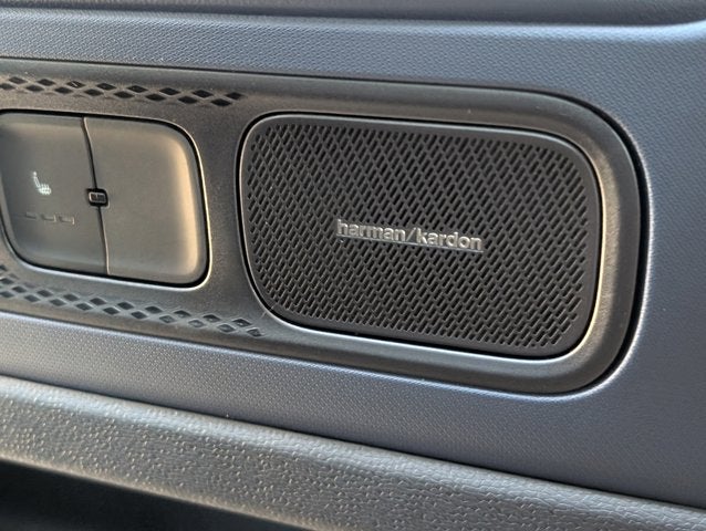 2025 Volkswagen ID. Buzz Pro S Plus