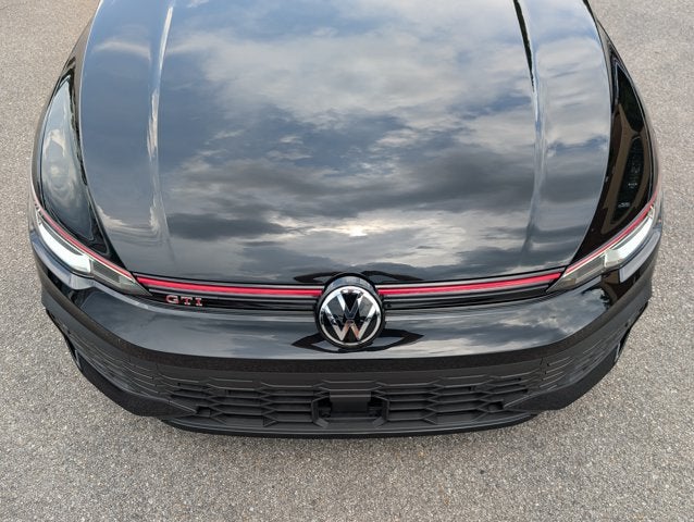 2026 Volkswagen Golf GTI SE
