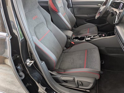 2026 Volkswagen Golf GTI SE