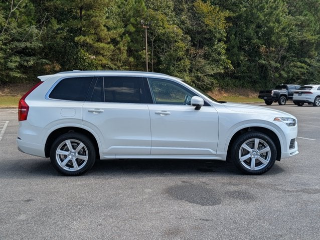 2022 Volvo XC90 Momentum
