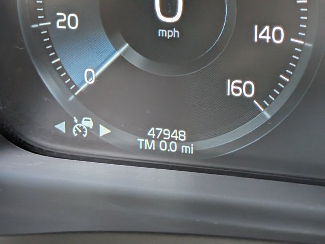 2022 Volvo XC90 Momentum