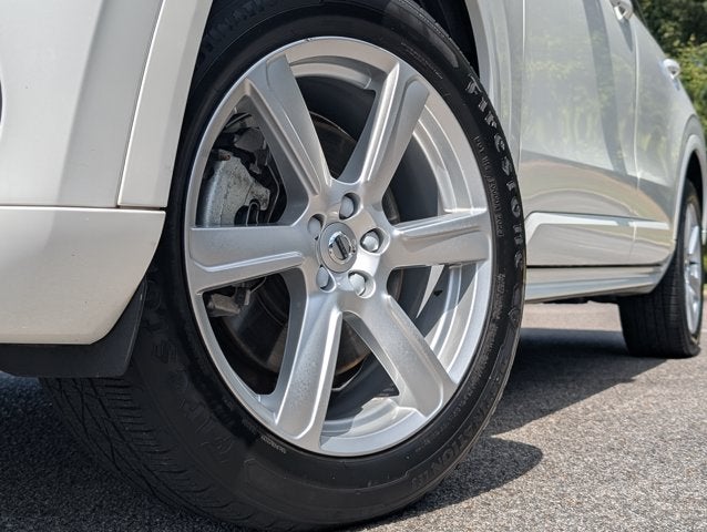 2022 Volvo XC90 Momentum