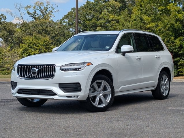2022 Volvo XC90 Momentum