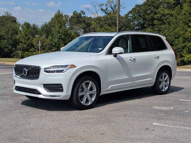 2022 Volvo XC90 Momentum