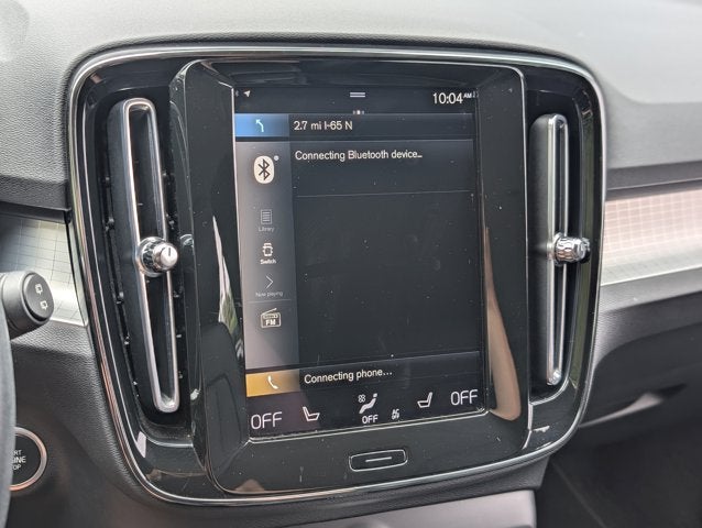 2021 Volvo XC40 Momentum