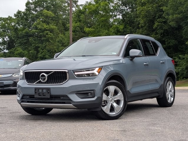 2021 Volvo XC40 Momentum