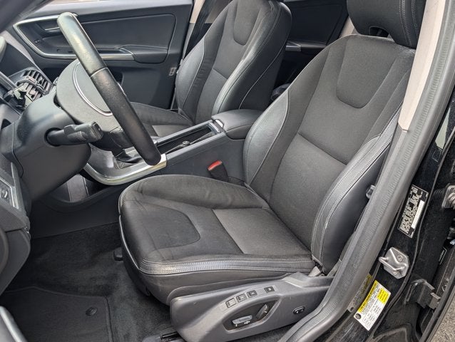 2016 Volvo XC60 T5 Drive-E