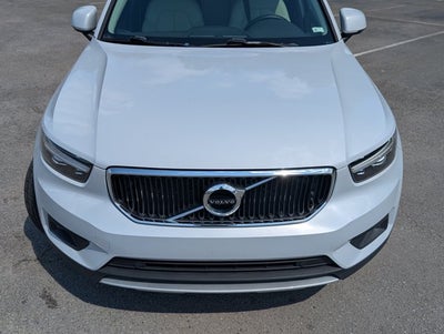 2021 Volvo XC40 Momentum