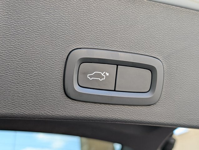 2021 Volvo XC40 Momentum