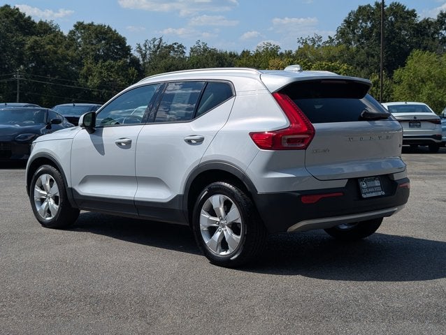 2021 Volvo XC40 Momentum