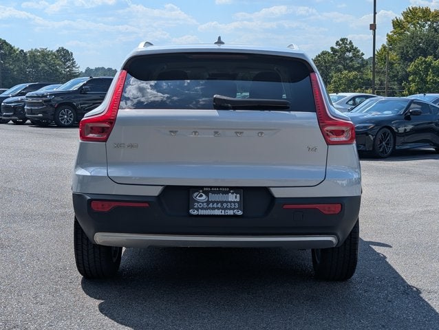 2021 Volvo XC40 Momentum