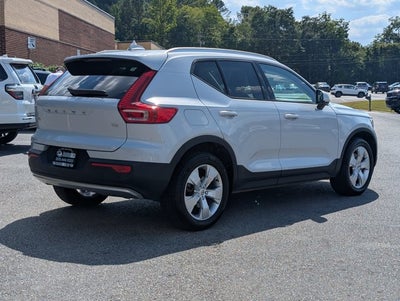 2021 Volvo XC40 Momentum
