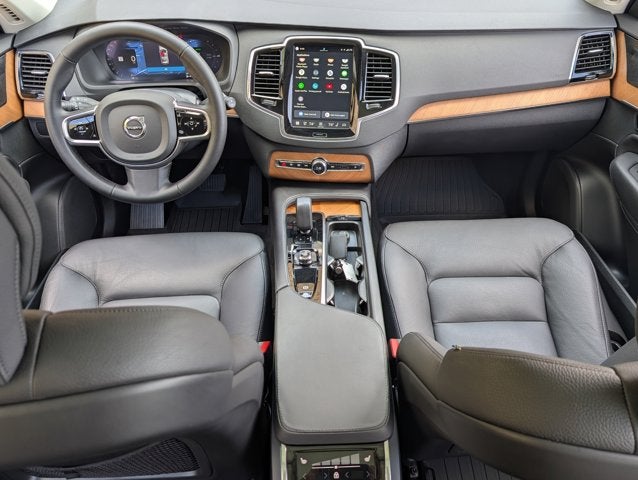 2024 Volvo XC90 Recharge Plug-In Hybrid Plus Bright Theme