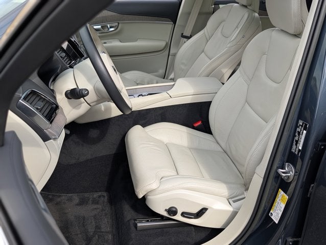 2022 Volvo XC90 Recharge Plug-In Hybrid Inscription