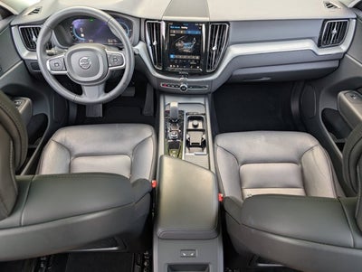2023 Volvo XC60 Recharge Plug-In Hybrid Core Bright Theme
