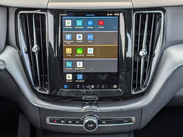 2023 Volvo XC60 Recharge Plug-In Hybrid Core Bright Theme