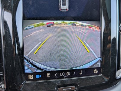 2023 Volvo XC60 Recharge Plug-In Hybrid Core Bright Theme