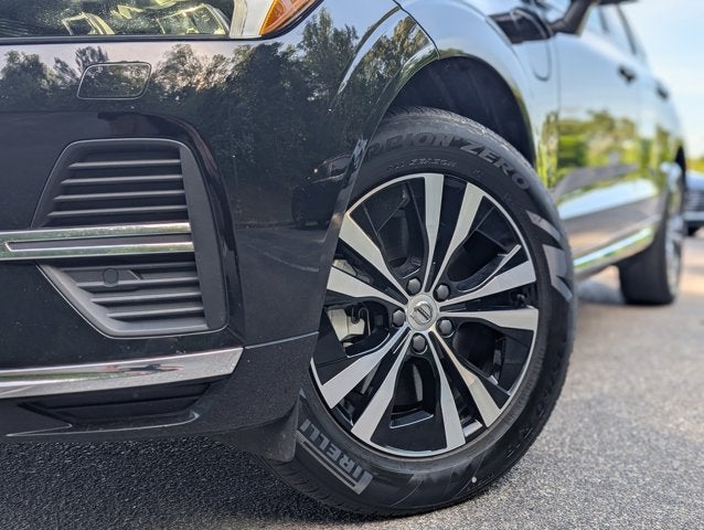 2023 Volvo XC60 Recharge Plug-In Hybrid Core Bright Theme