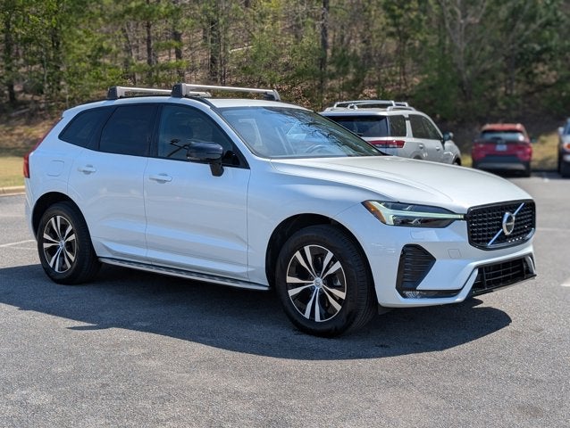 2024 Volvo XC60 Core Dark Theme