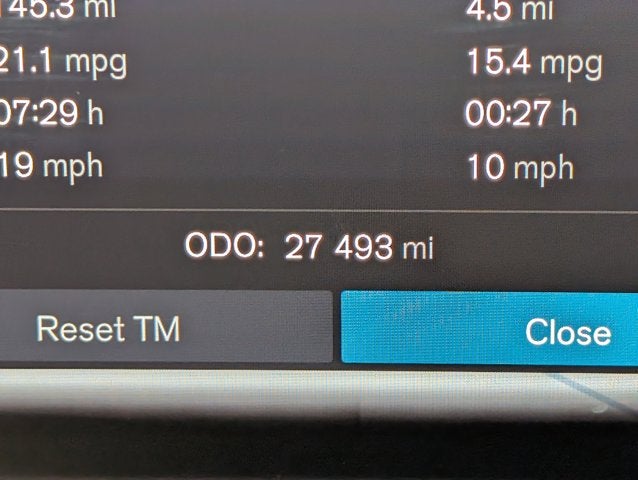 2024 Volvo XC60 Core Dark Theme