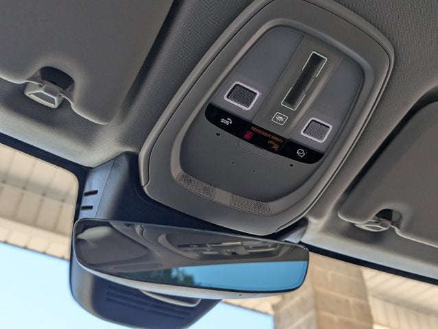 2024 Volvo XC60 Core Dark Theme