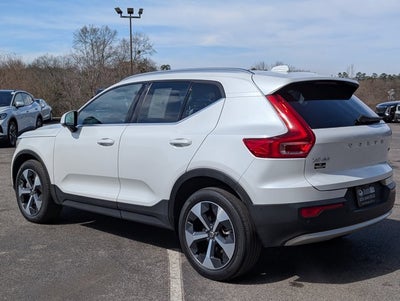 2024 Volvo XC40 Plus Bright Theme