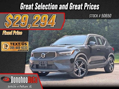 2025 Volvo XC40 Core Bright Theme