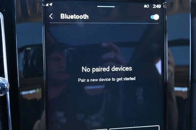 2025 Volvo XC40 Core Bright Theme